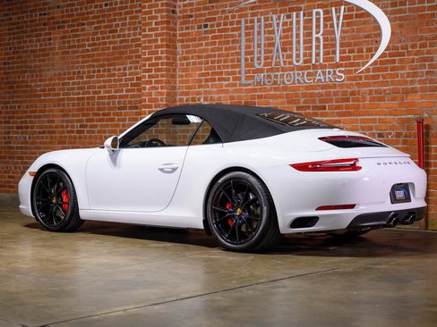 Used 2017 Porsche 911 Carrera S RWD image 6