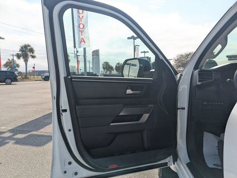 Used 2023 Toyota Tundra SR5 AWD/4WD image 10