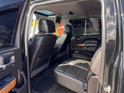 Used 2017 Chevrolet Silverado 2500 LTZ w/ Custom Sport Edition RWD image 8