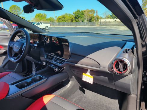 New 2026 Chevrolet Equinox EV RS FWD image 28