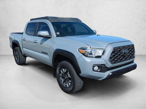 Used 2021 Toyota Tacoma TRD Off-Road w/ Technology Package image 3
