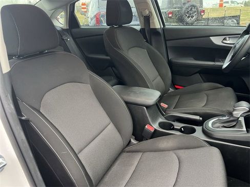 Certified 2023 Kia Forte LXS image 23