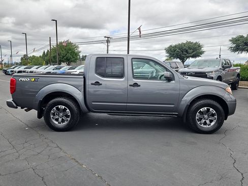 Used 2018 Nissan Frontier PRO-4X AWD/4WD image 7