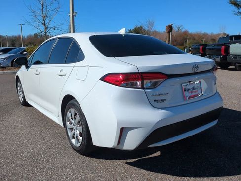 Certified 2021 Toyota Corolla LE image 4