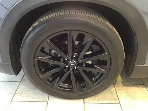 Used 2023 MAZDA CX-9 Carbon Edition image 8