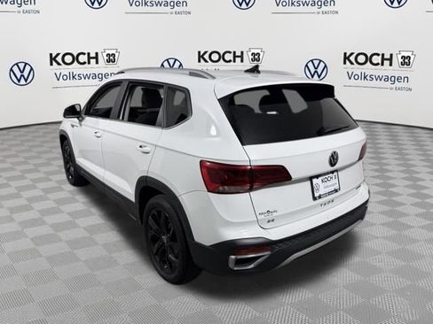Used 2022 Volkswagen Taos SE w/ IQ.Drive SE Package AWD/4WD image 6