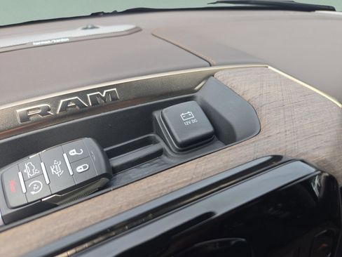 New 2026 RAM 1500 Limited AWD/4WD image 16
