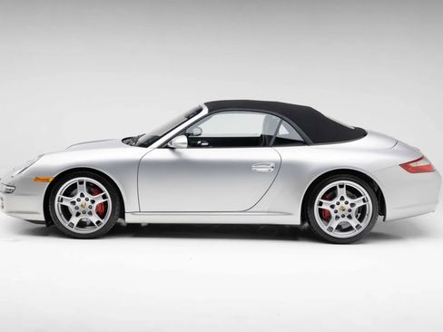 Used 2006 Porsche 911 Carrera S RWD image 29