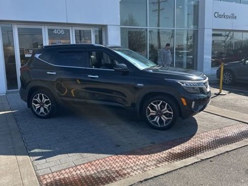 Used 2021 Kia Seltos SX w/ SX Sunroof Package image 4