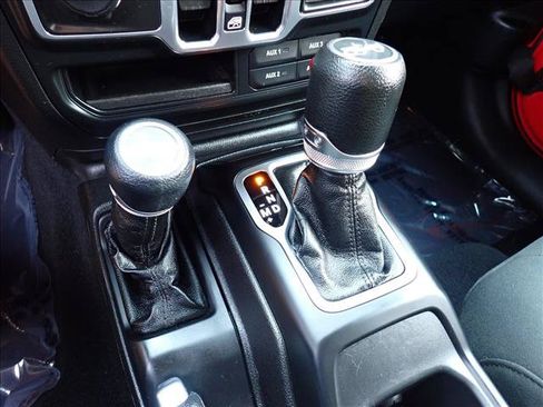 Used 2018 Jeep Wrangler Unlimited Sport S AWD/4WD image 15