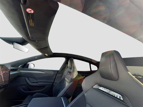 Used 2025 Tesla Model S Plaid image 29