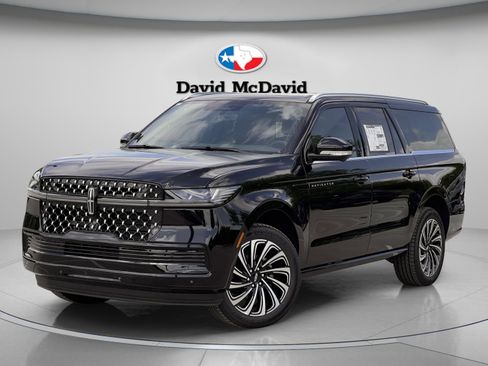 New 2026 Lincoln Navigator L Black Label AWD/4WD image 2