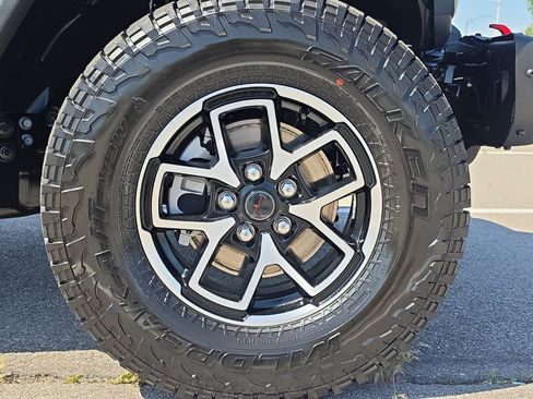 New 2026 Jeep Gladiator Rubicon AWD/4WD image 12