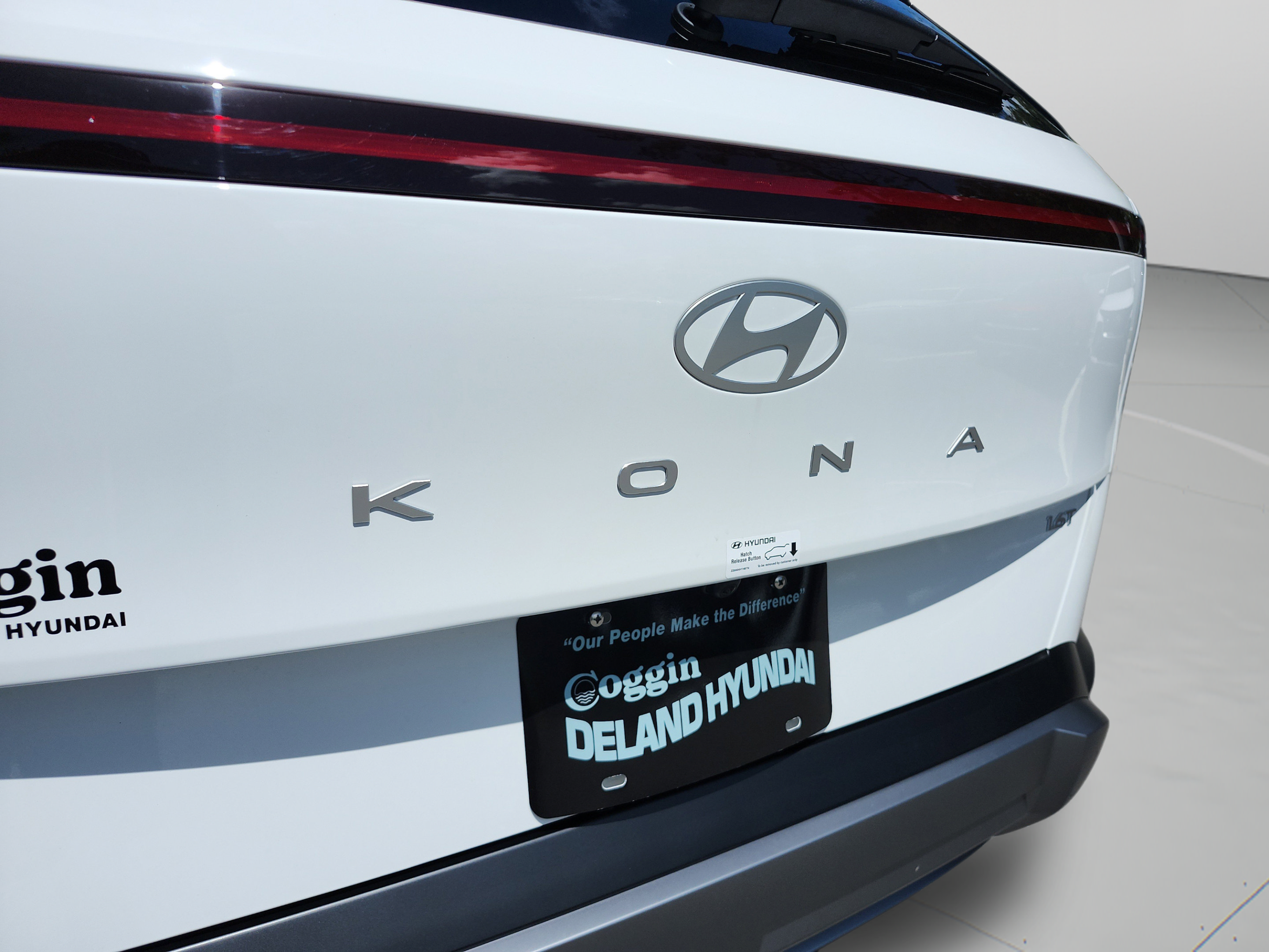 Certified 2026 Hyundai Kona SEL Premium FWD image 30