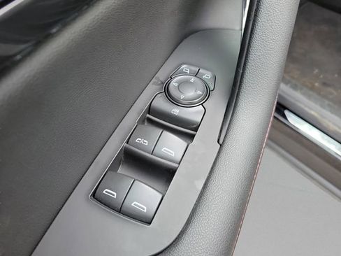 Used 2025 Chevrolet Blazer RS FWD image 13