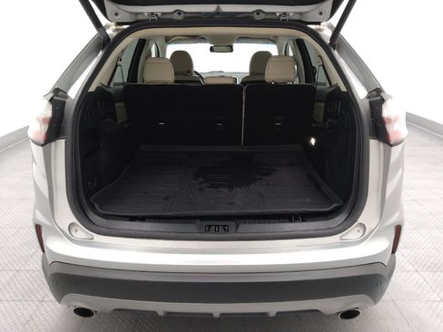 Used 2019 Ford Edge Titanium w/ Cold Weather Package FWD image 29