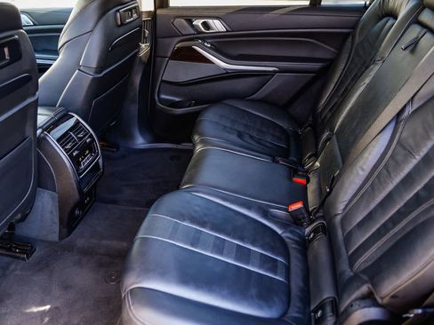 Used 2019 BMW X7 xDrive40i w/ Premium Package image 18