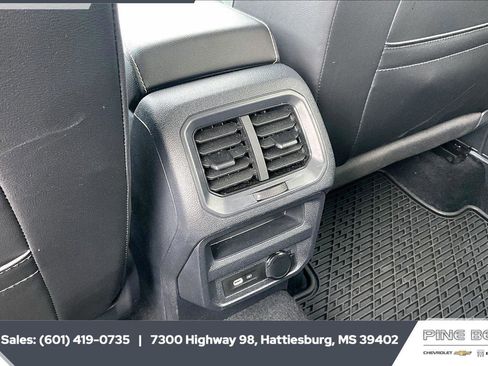 Used 2022 Volkswagen Tiguan SE FWD image 24