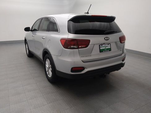 Used 2019 Kia Sorento L FWD image 6