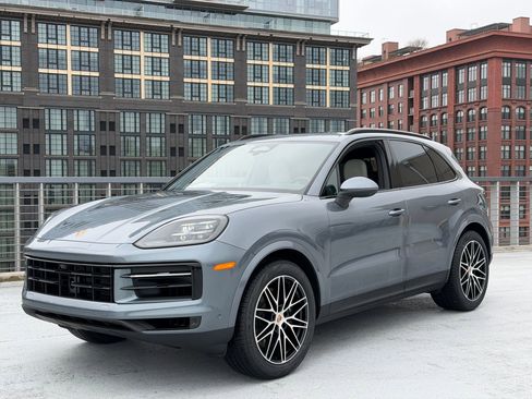 New 2026 Porsche Cayenne AWD/4WD image 1