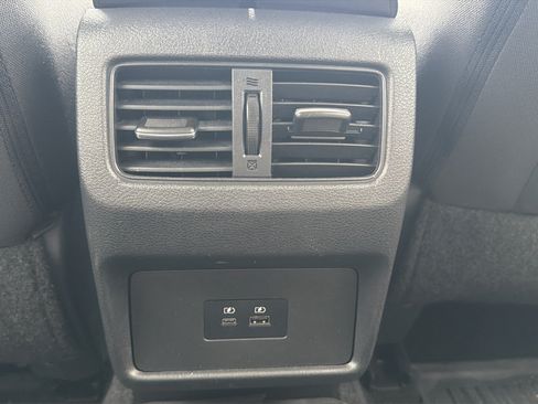Certified 2021 Nissan Rogue SV AWD/4WD image 18