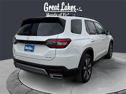 Used 2024 Honda Pilot Elite image 5