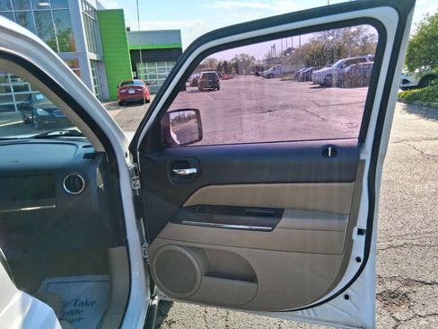 Used 2012 Jeep Patriot Limited w/ Sun/Sound Group FWD image 11