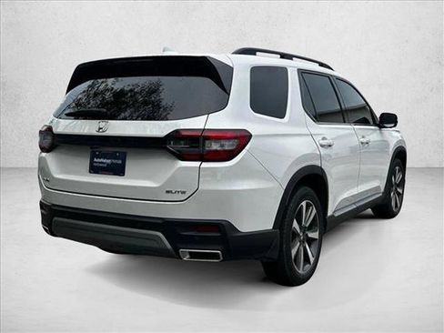 New 2025 Honda Pilot Elite image 2