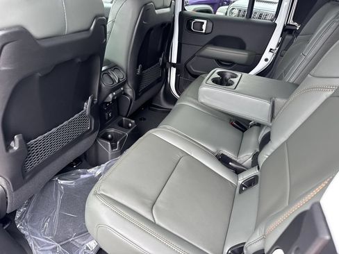 New 2026 Jeep Gladiator Mojave AWD/4WD image 20
