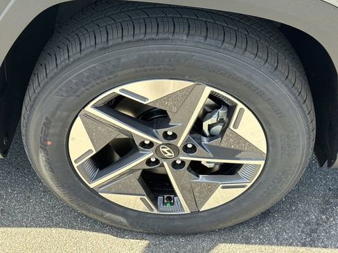 New 2026 Hyundai Tucson SEL FWD image 12