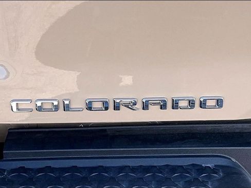 Used 2023 Chevrolet Colorado Z71 AWD/4WD image 24