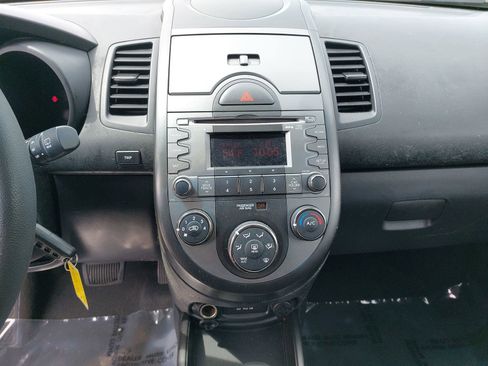 Used 2011 Kia Soul + image 22