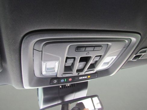 Used 2024 Chevrolet Silverado 2500 High Country image 36