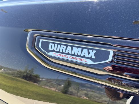 Used 2023 GMC Sierra 1500 Denali w/ Denali Reserve Package AWD/4WD image 15