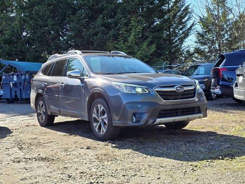 Used 2022 Subaru Outback Touring image 1