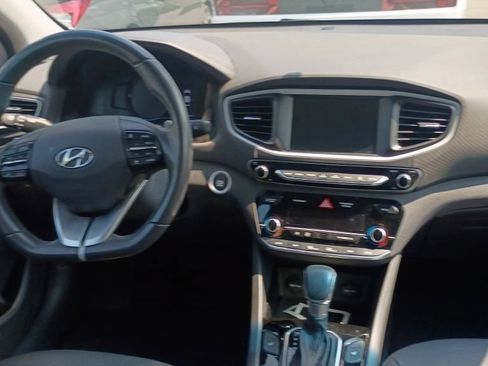 Used 2019 Hyundai Ioniq Limited FWD image 9