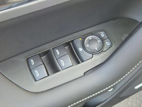 Used 2024 Chevrolet Blazer LT w/ Sound & Technology Package AWD/4WD image 25