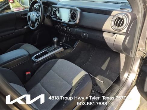 Used 2023 Toyota Tacoma TRD Off-Road AWD/4WD image 12