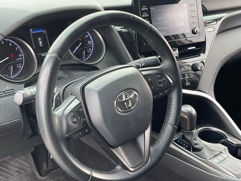 Used 2022 Toyota Camry SE w/ TRD Appearance Package (TMS) FWD image 5