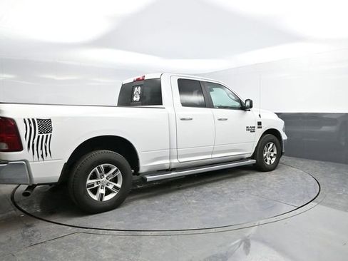 Used 2019 RAM 1500 Classic SLT image 9