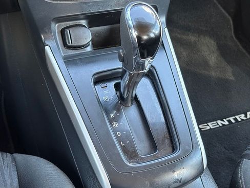 Used 2018 Nissan Sentra SV FWD image 21