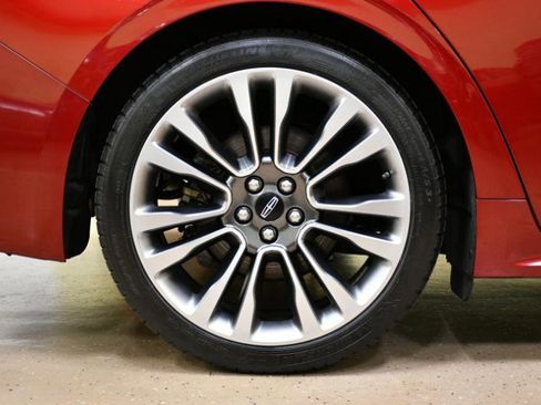 Used 2019 Lincoln Continental Select w/ Continental Climate Package image 60