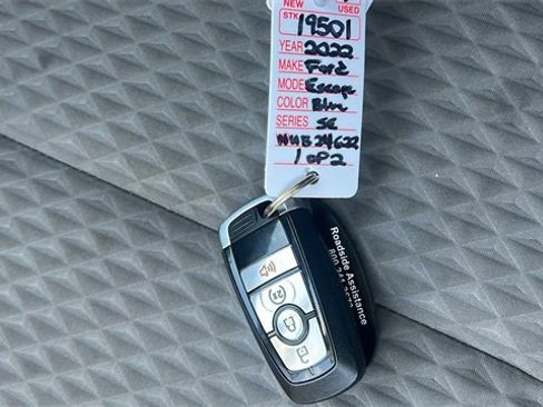 Certified 2022 Ford Escape SE w/ Cold Weather Package image 31