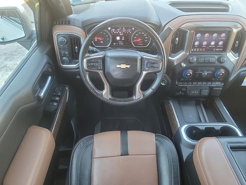 Used 2020 Chevrolet Silverado 1500 High Country w/ Technology Package image 17