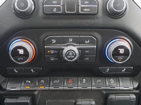 Used 2022 Chevrolet Silverado 1500 LT Trail Boss w/ Convenience Package II image 14