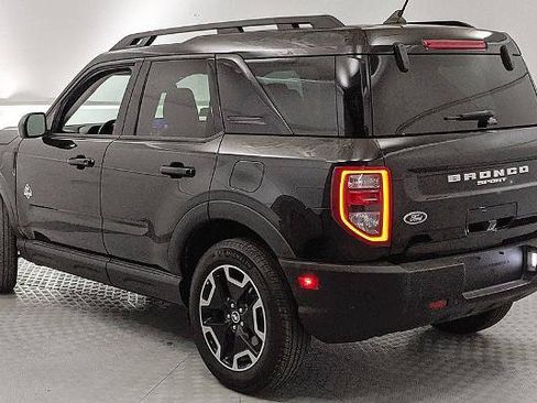 Certified 2024 Ford Bronco Sport Outer Banks w/ Tech Package AWD/4WD image 4