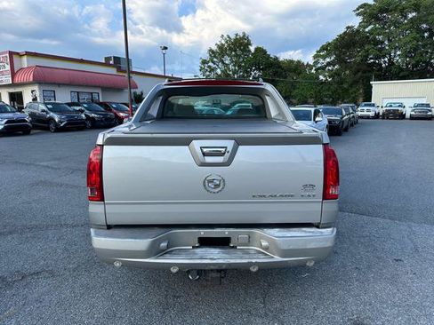 Used 2004 Cadillac Escalade EXT AWD/4WD image 5