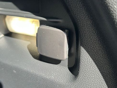 Used 2023 Ford Explorer XLT w/ Equipment Group 202A image 15