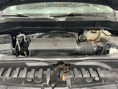 Used 2021 Chevrolet Silverado 1500 Custom image 2