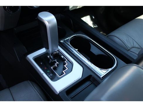 Used 2017 Toyota Tundra Limited image 28